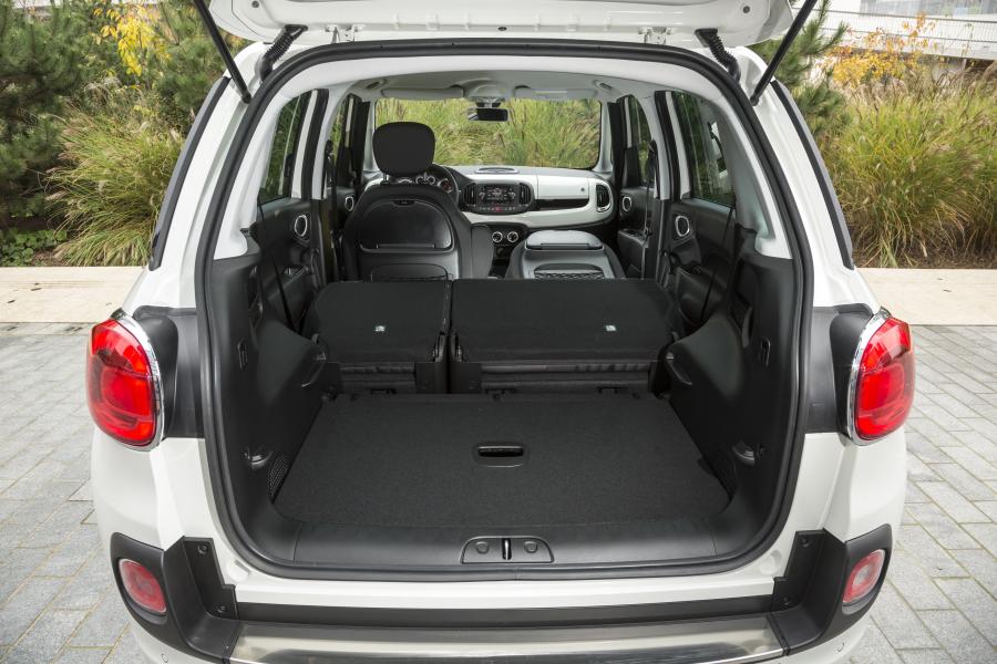  Fiat 500L Petit Bateau 2015 года  (фото 8 из 16)